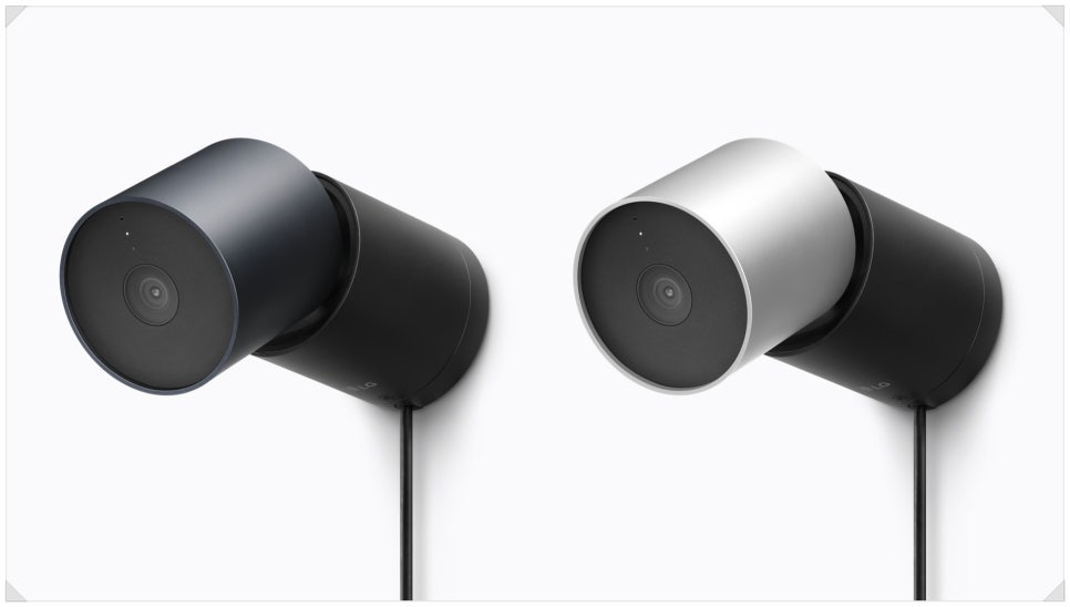 LG Outdoor Cam in graphite and silver